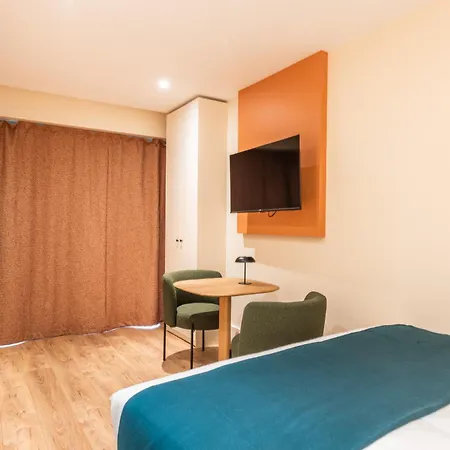 Maison Menilmontant パリ