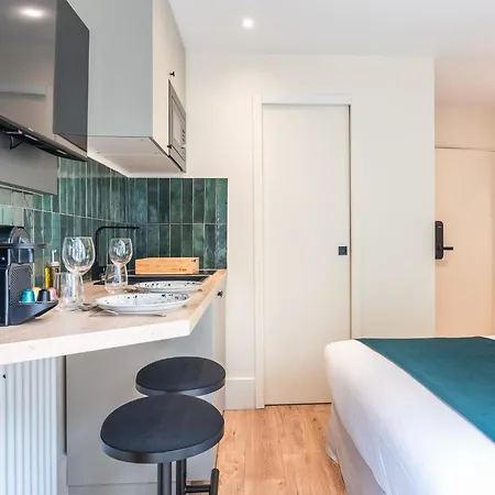 Maison Menilmontant Apartment
